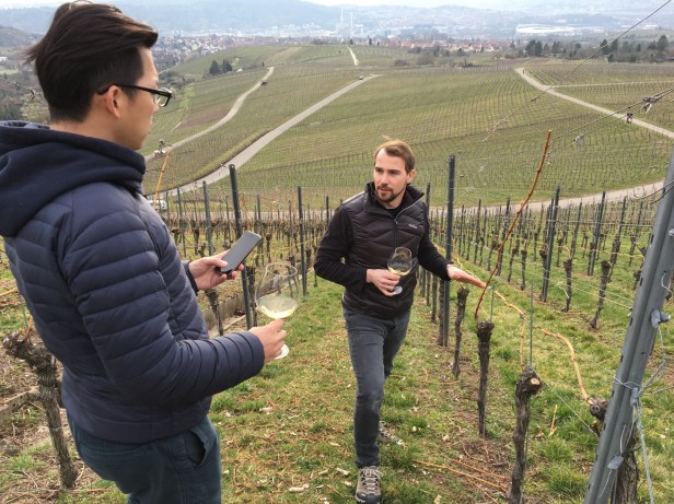 3A3EF9CD-370F-4B44-9633-1D50A41FF028