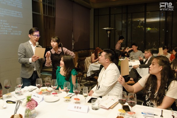 52E1628C-08F1-4AF3-8F75-41D1802D3DF3